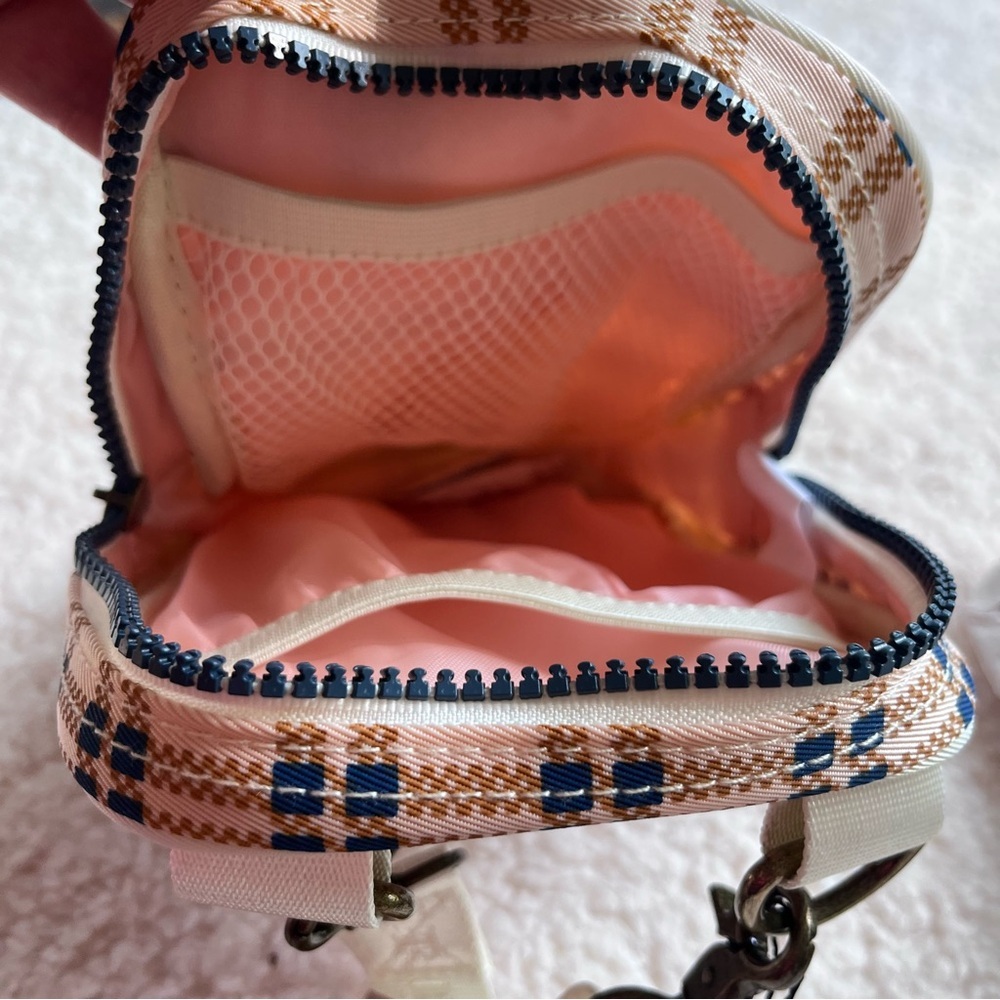 Thread Wallets Willow Crossbody Bag - Picture 5 of 9